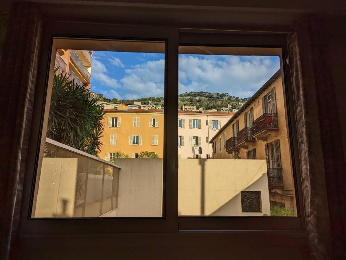Hyper Et Calme, A 5 Metres De Monaco *